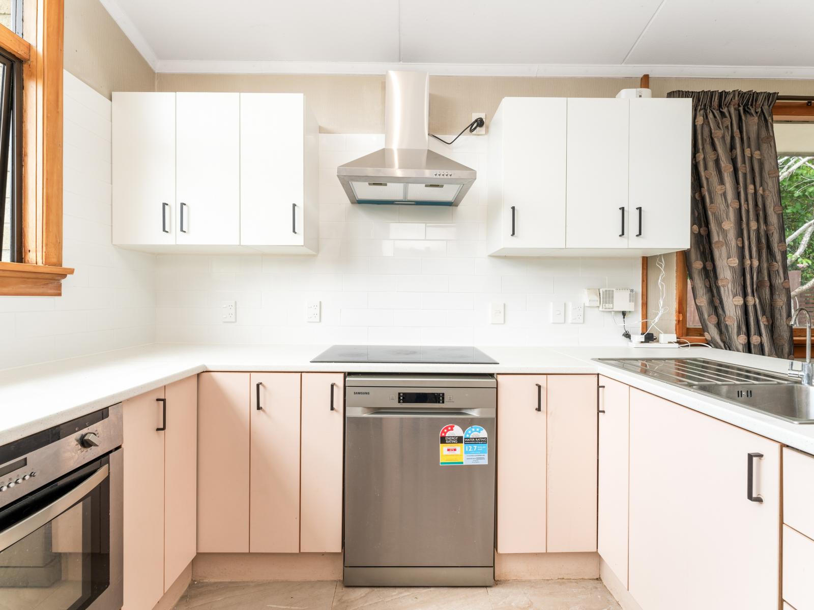 121 Barr Street, Kenmure