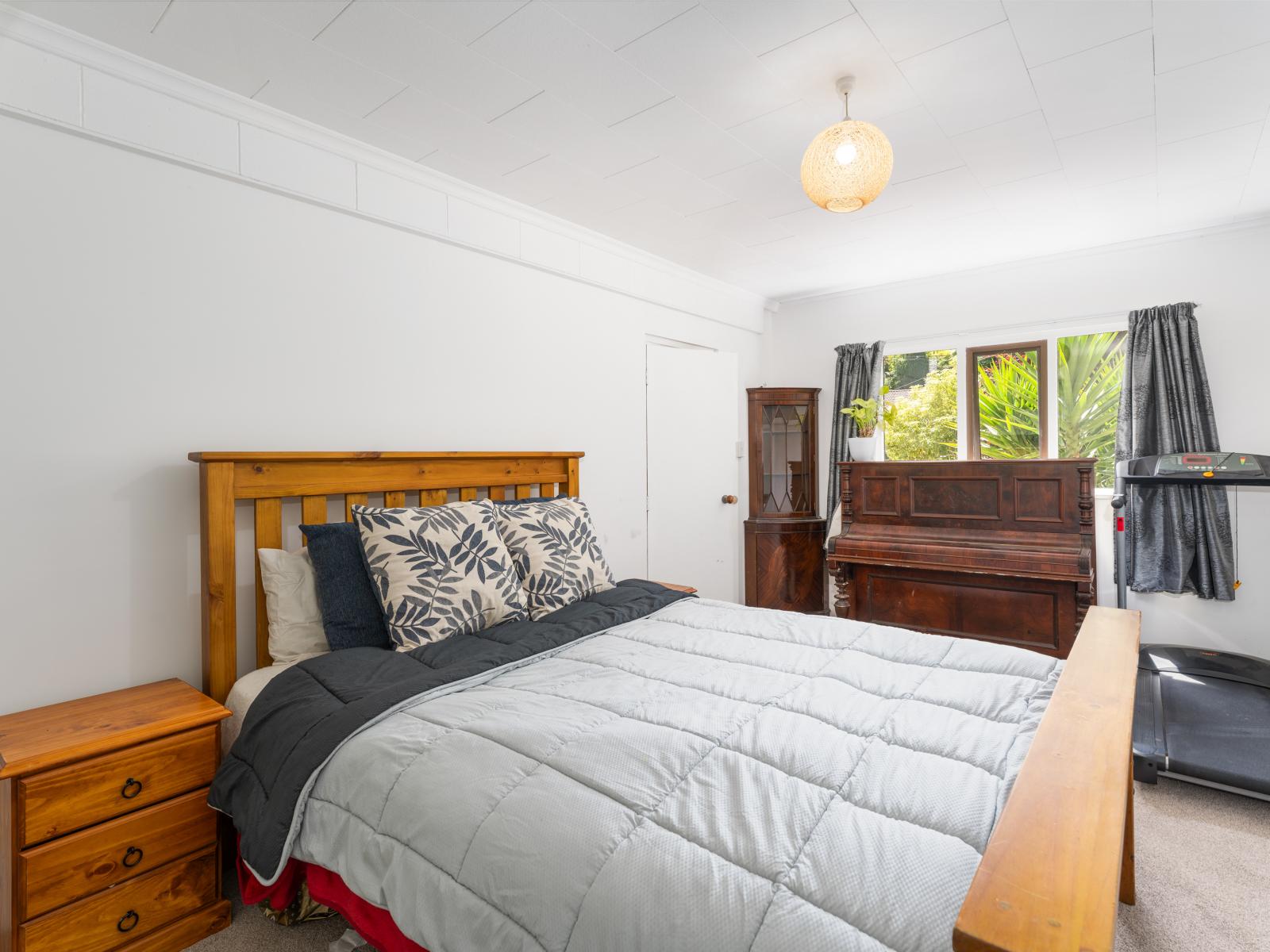 121 Barr Street, Kenmure