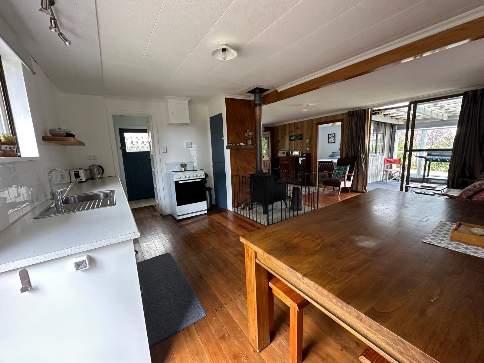 2 Hunter Street, Karamea