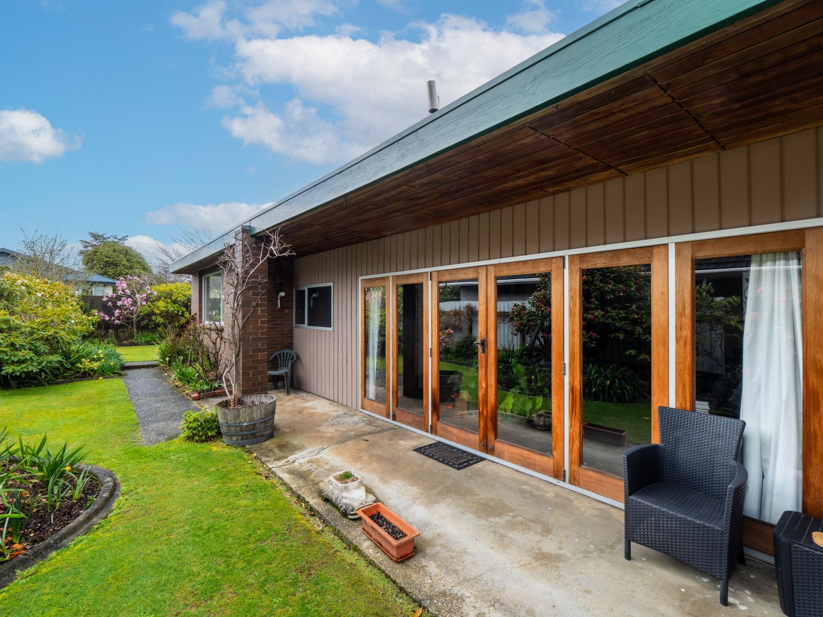 97 Gladstone Terrace, Gladstone