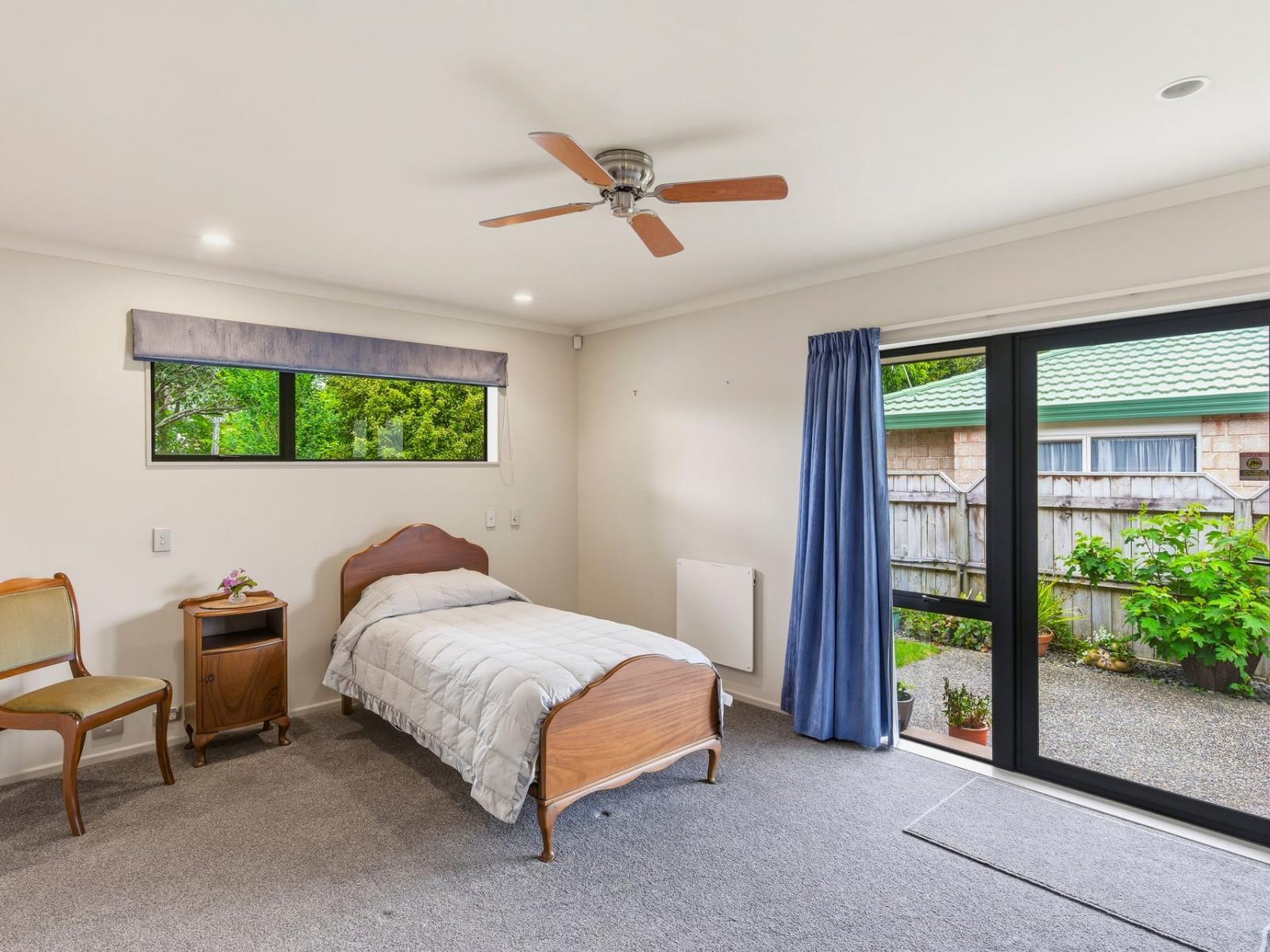 6 Campbell Grove, Levin