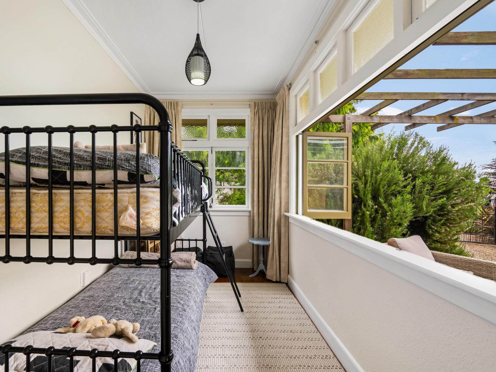 4 Lawrence Street, Bannockburn