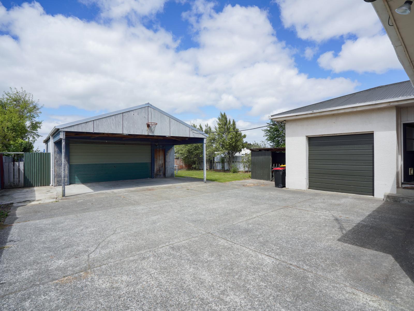 151 West Street, Hawthorndale