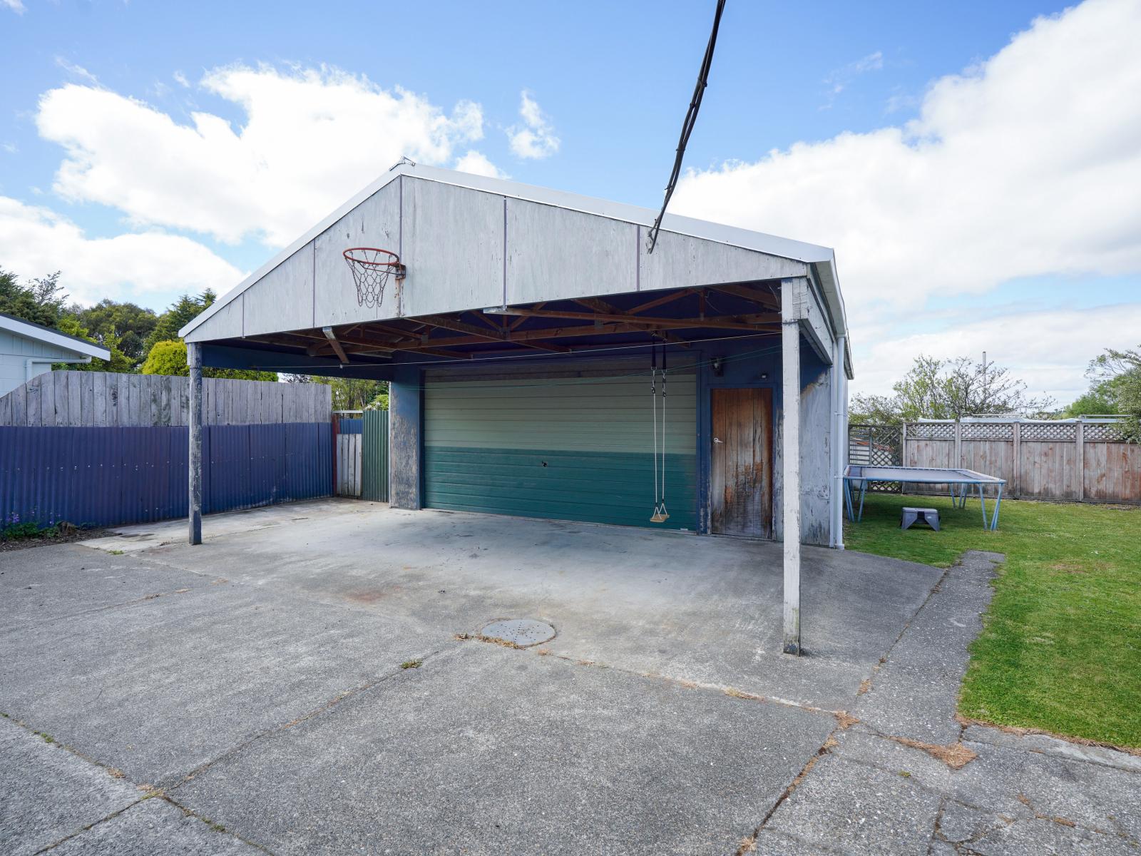 151 West Street, Hawthorndale