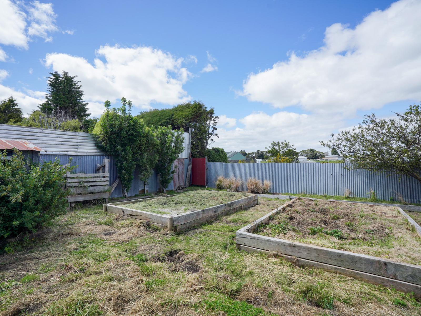 151 West Street, Hawthorndale