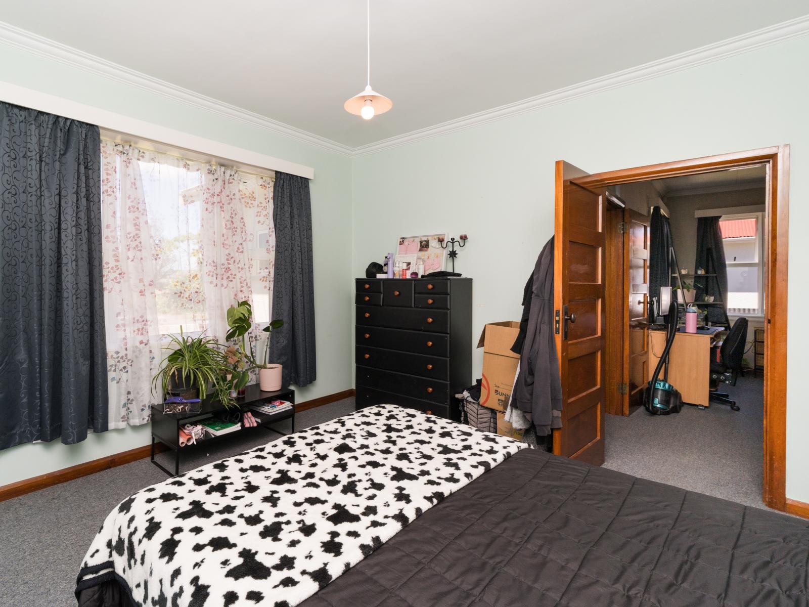 5 Terrace Street, Roslyn