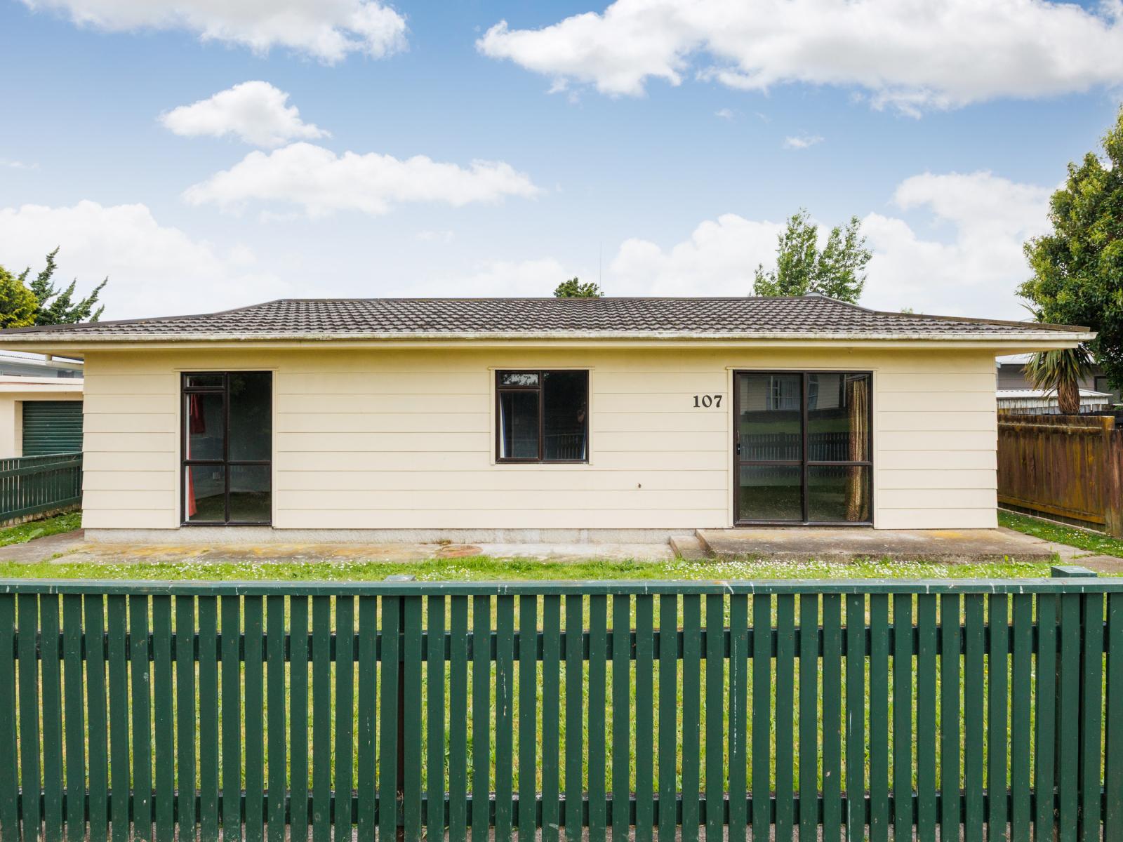 107 Tremaine Avenue, Westbrook