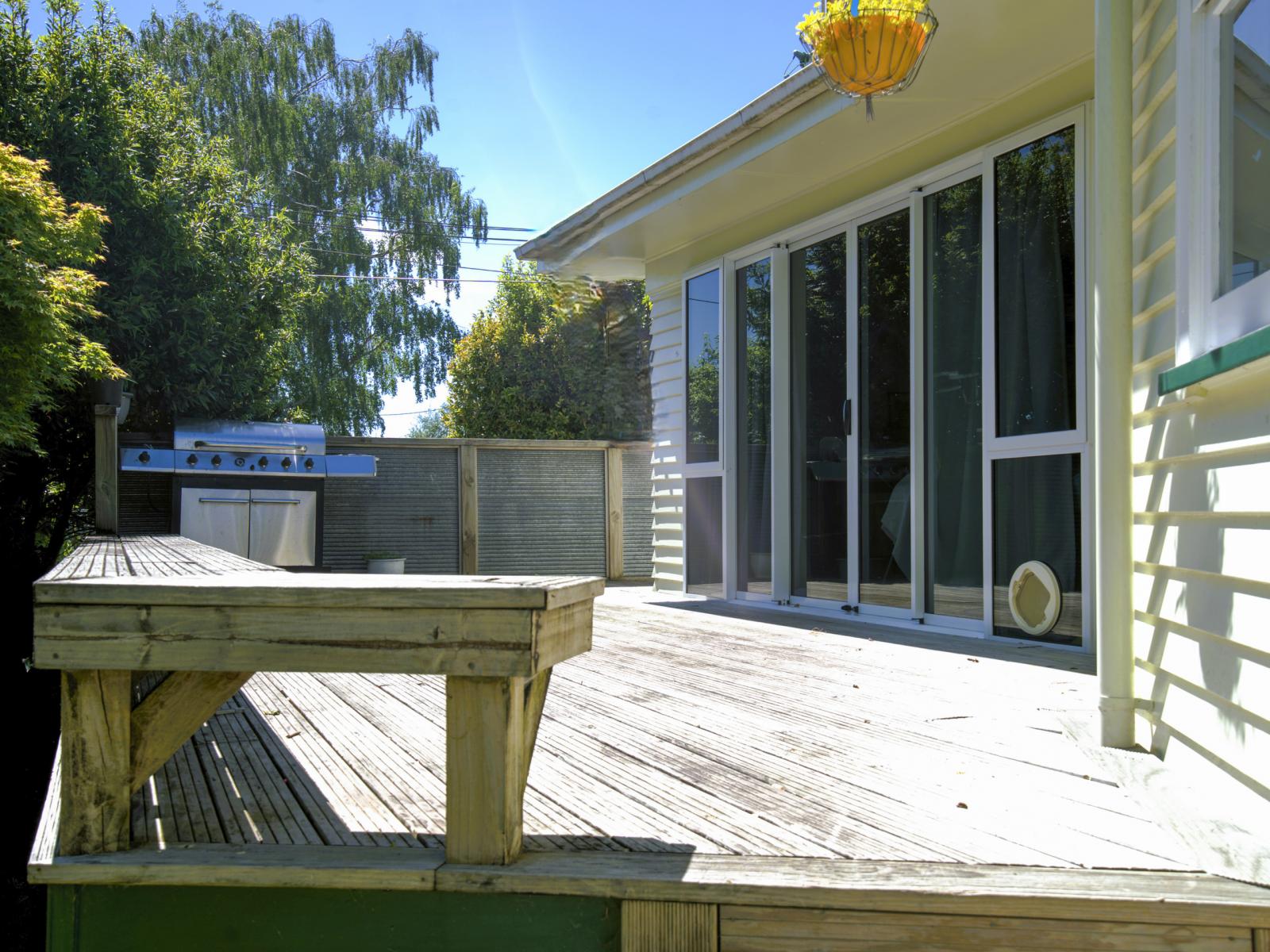 2 Gear Street, Utuhina