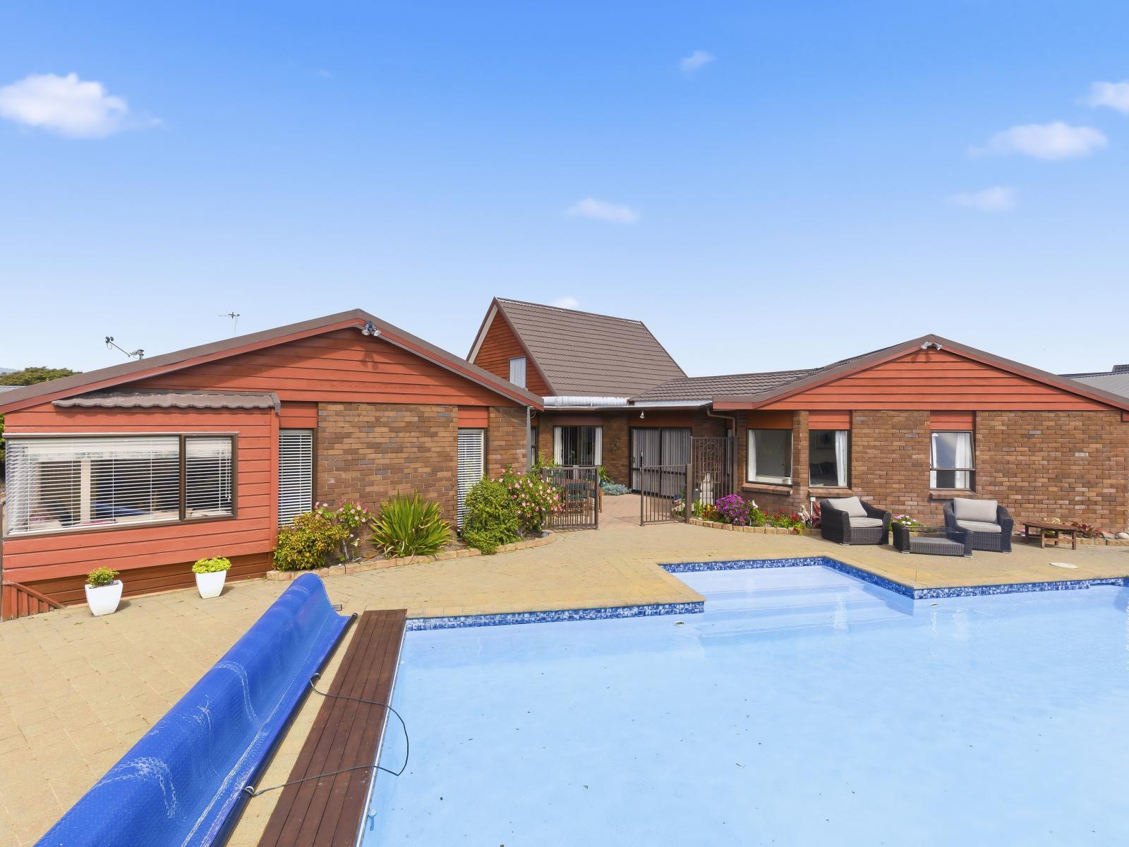 11 Oakwood Grove, Paraparaumu Beach