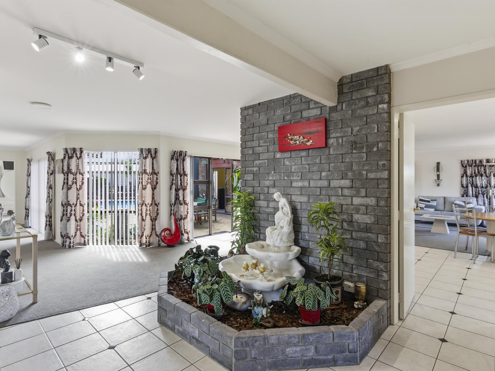 11 Oakwood Grove, Paraparaumu Beach