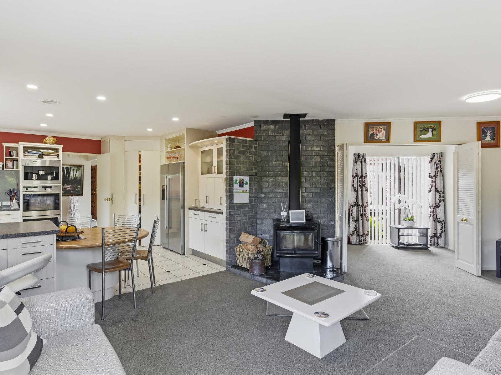 11 Oakwood Grove, Paraparaumu Beach