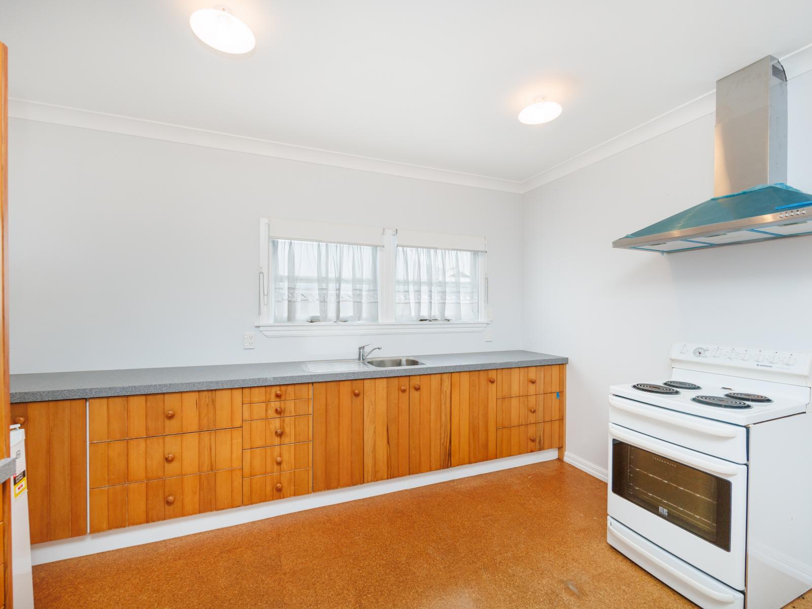 37 Ladys Mile, Foxton