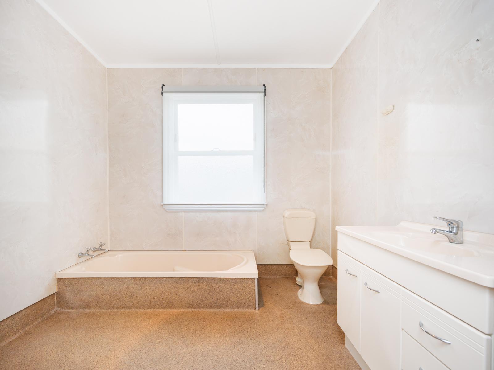 37 Ladys Mile, Foxton