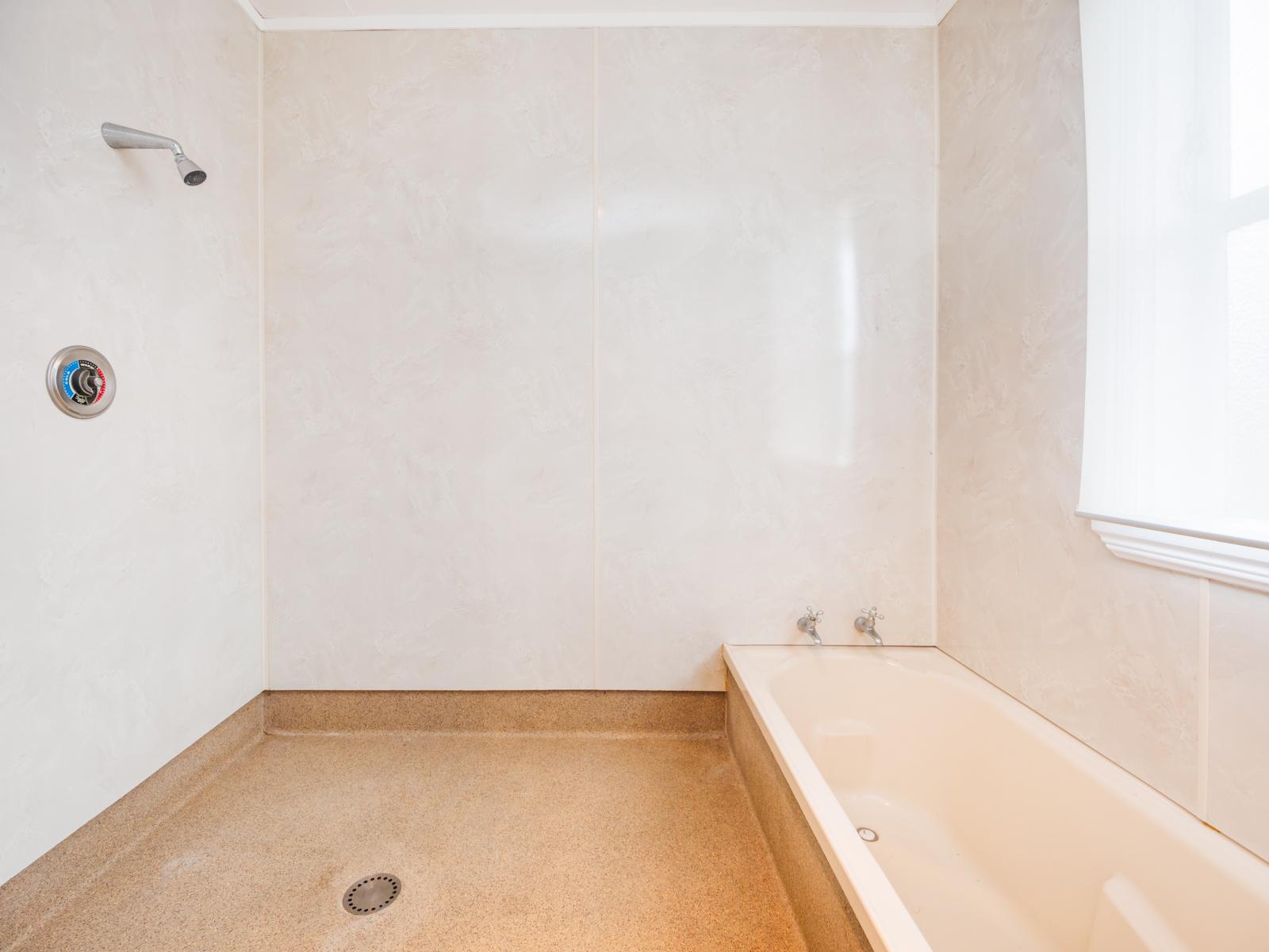 37 Ladys Mile, Foxton