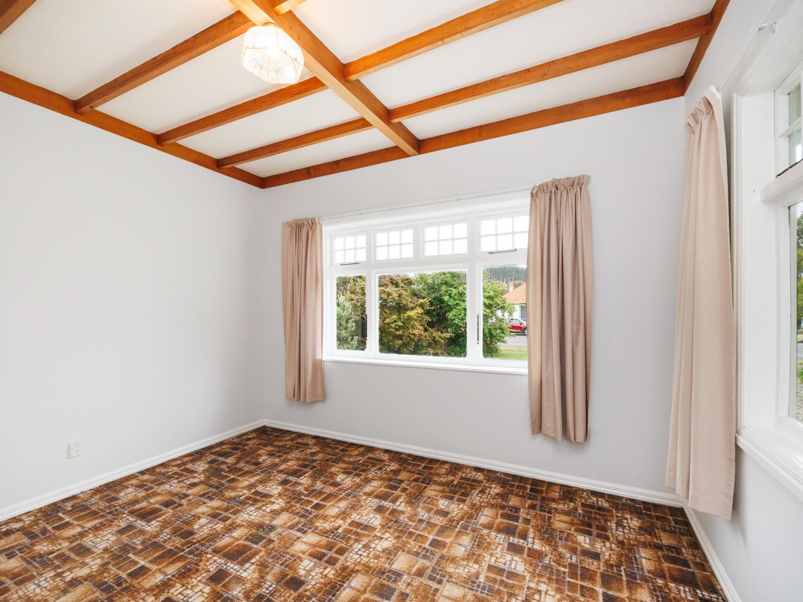 37 Ladys Mile, Foxton