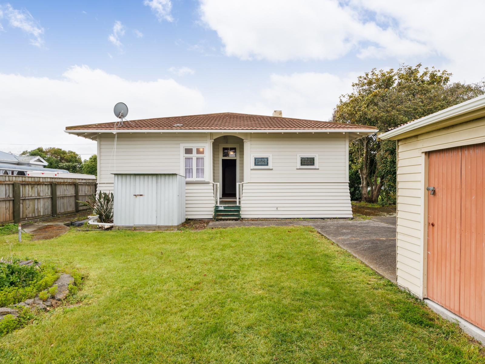 37 Ladys Mile, Foxton