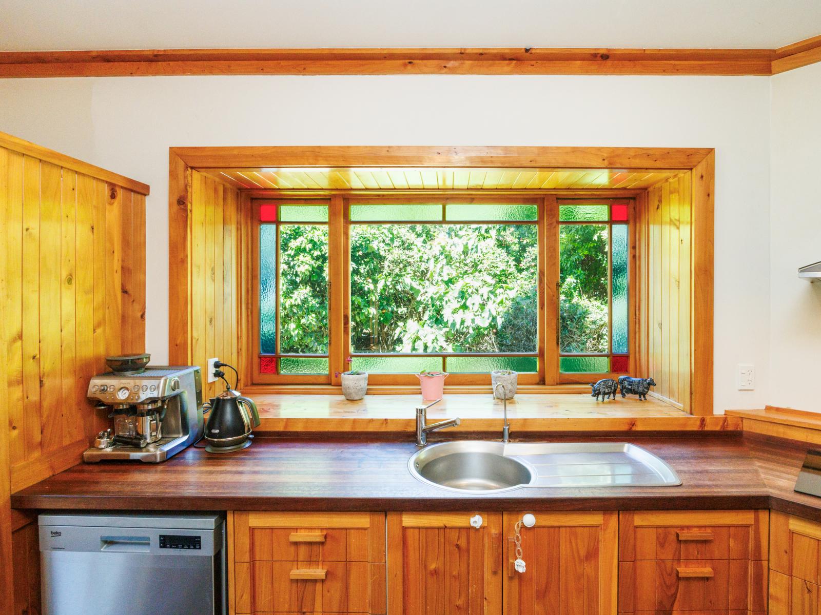 851 Milson Line, Newbury