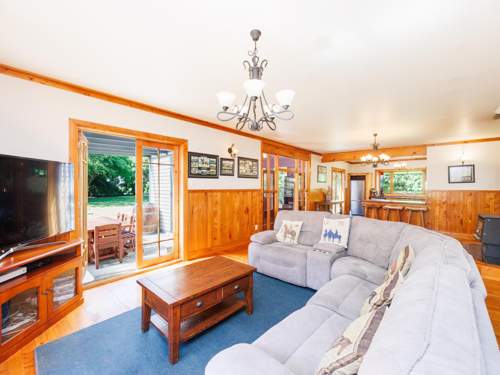 851 Milson Line, Newbury