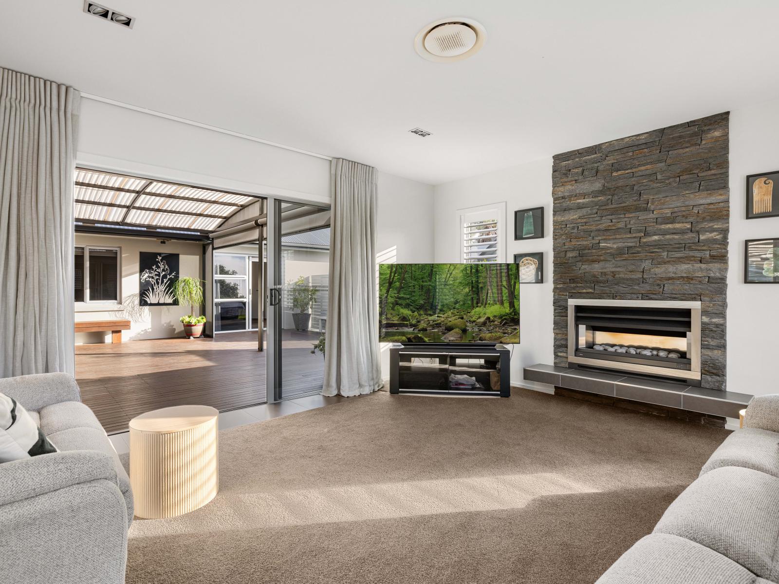 2 Lamia Grove, Papamoa