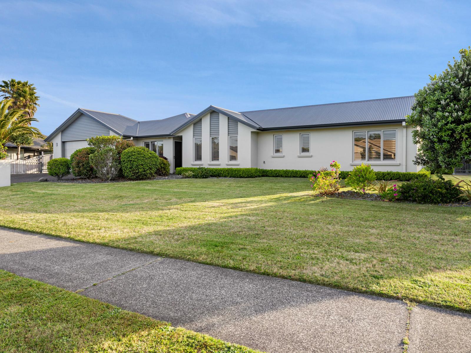 2 Lamia Grove, Papamoa