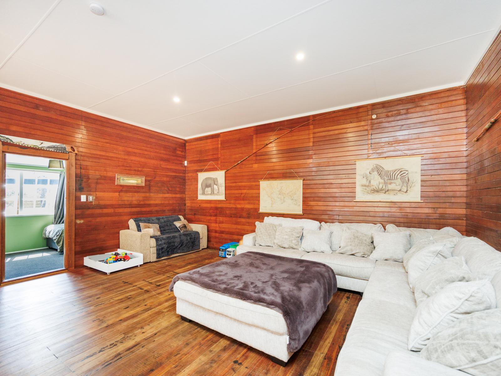 359 Newbury Line, Newbury