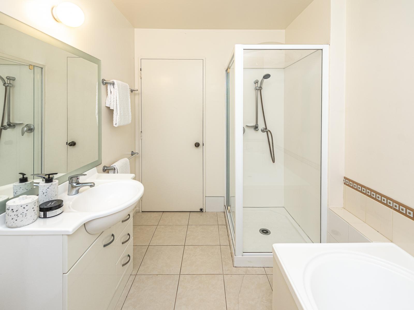 4 Rotokawau Drive, St Johns Hill