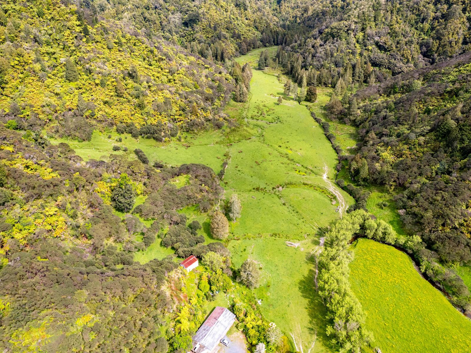 3133 Mokau Road, Mokau