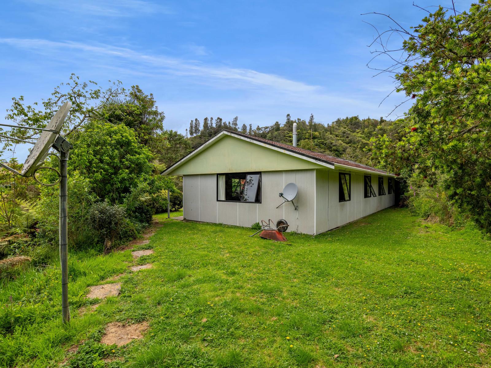 3133 Mokau Road, Mokau