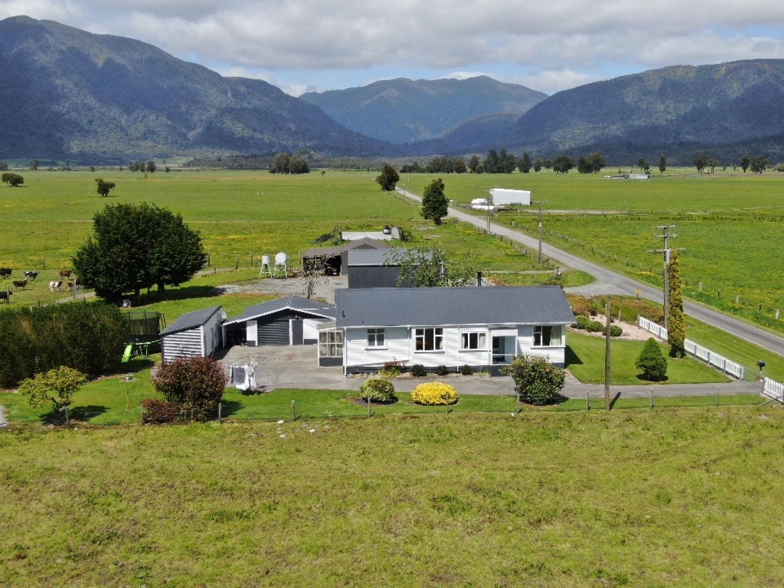 28 Stopbank Road, Kowhitirangi