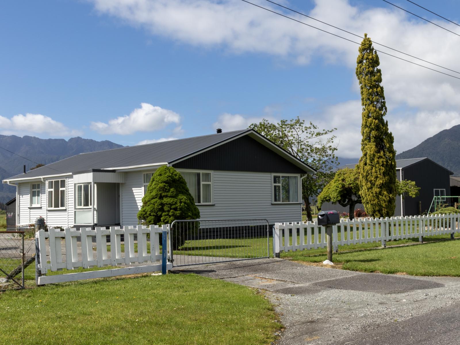 28 Stopbank Road, Kowhitirangi