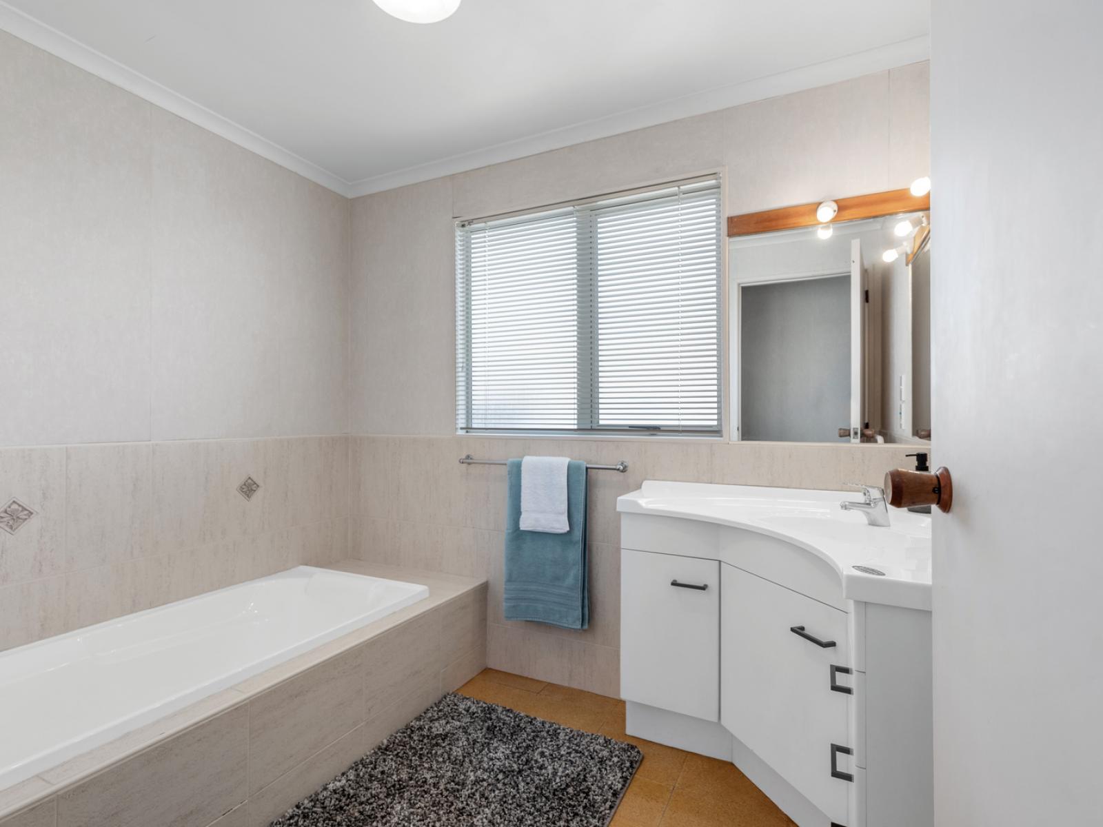 1/186 Marine Parade, Mount Maunganui