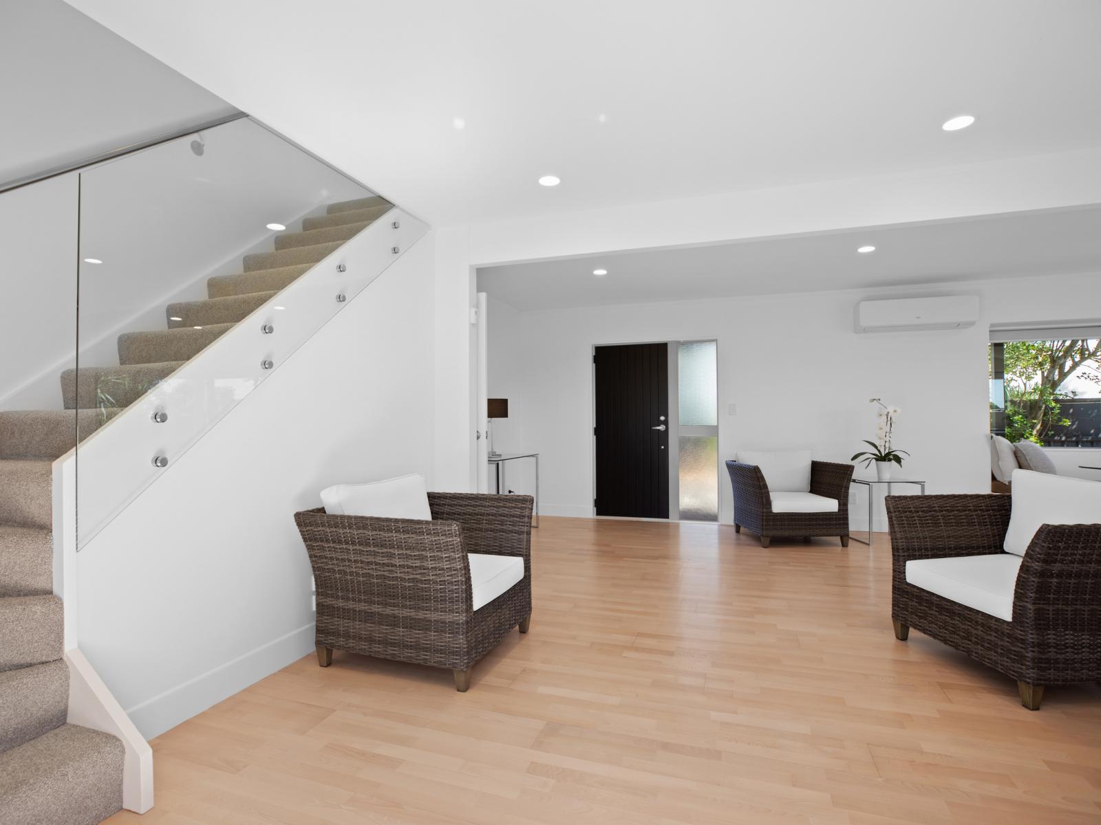 338 Papamoa Beach Road, Papamoa Beach