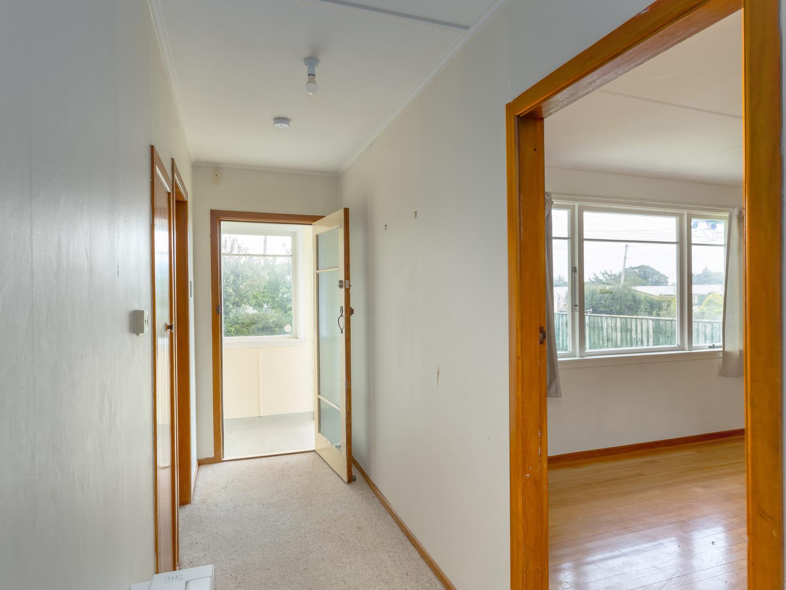 38 Woodward St, Featherston