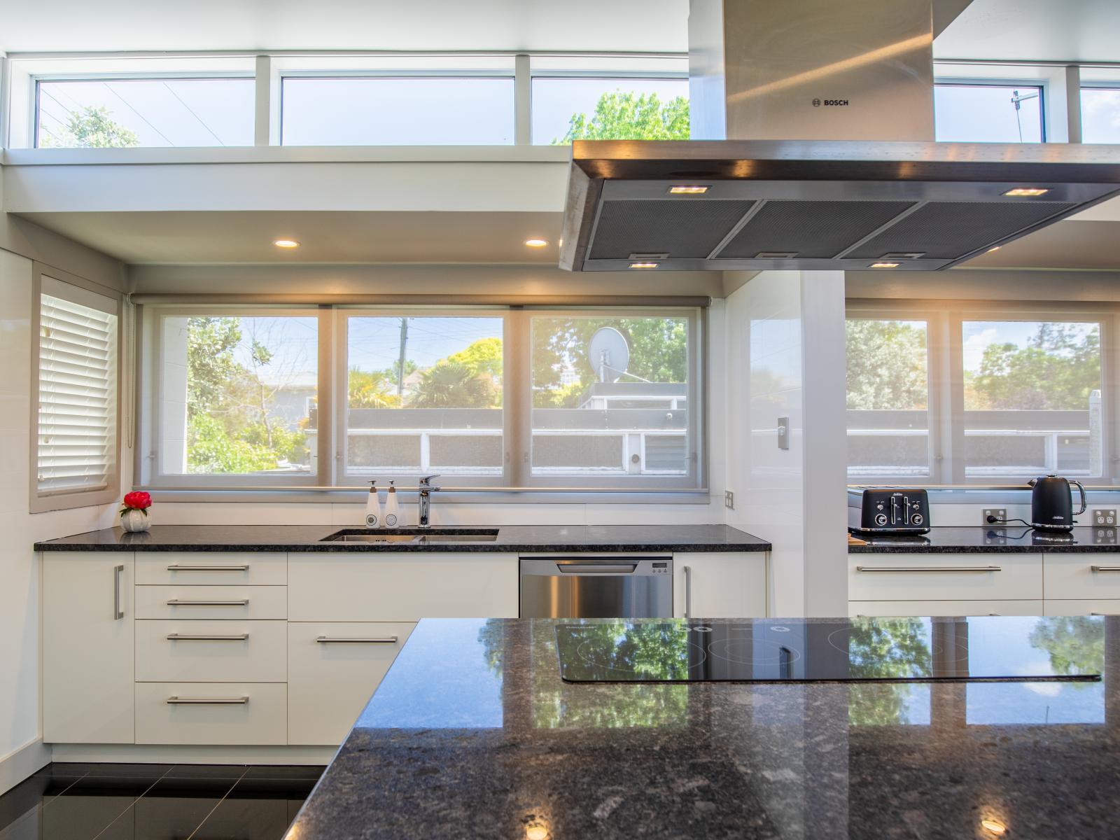 8C Brassey Road, St Johns Hill