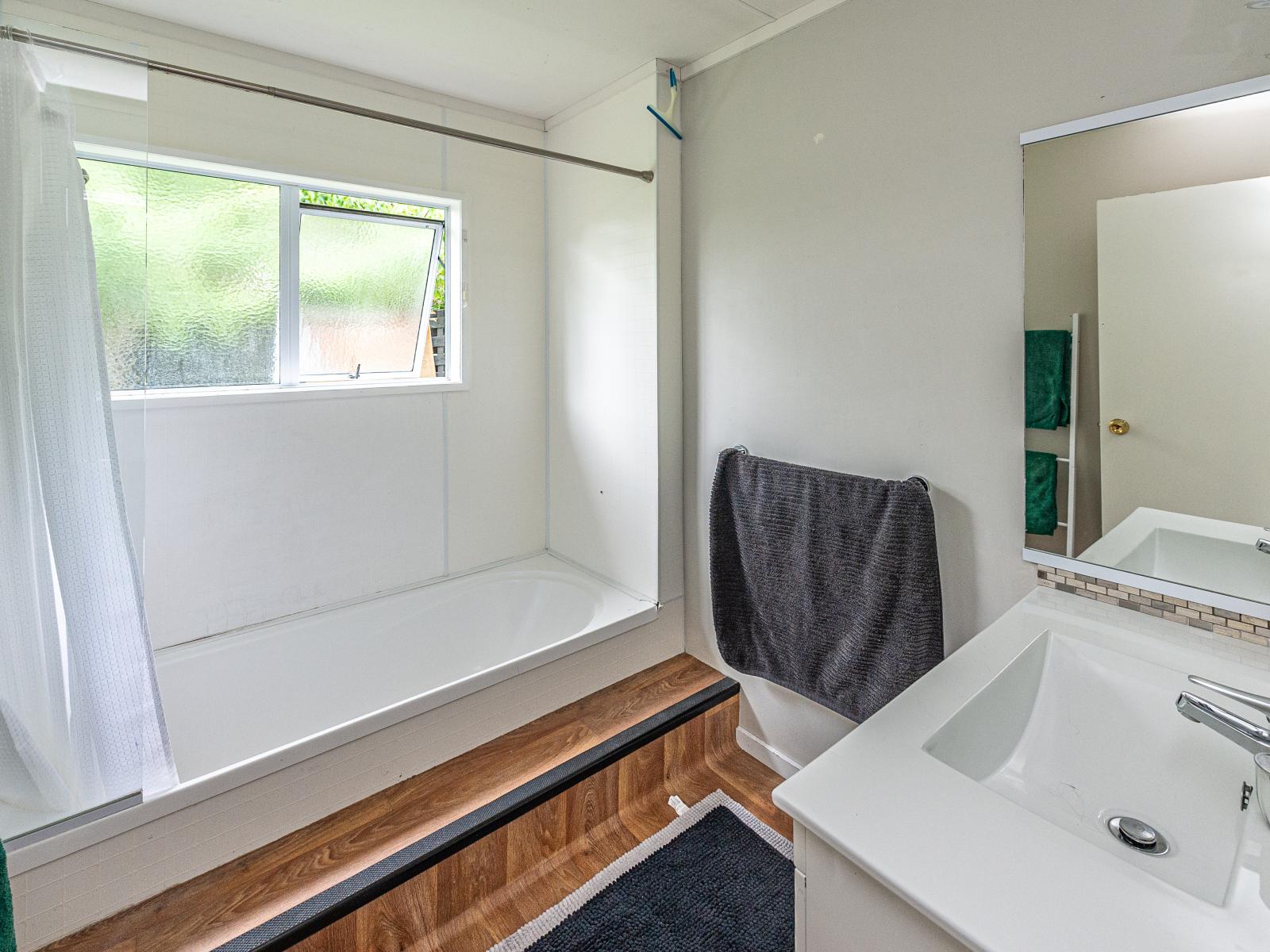 153 Mount View Road, Bastia Hill