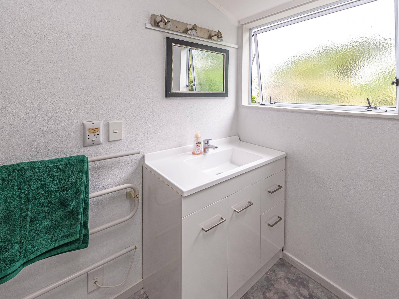 153 Mount View Road, Bastia Hill