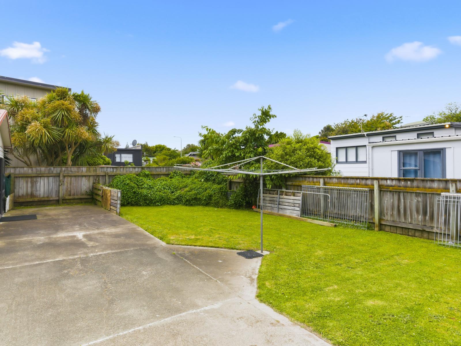 13 Rua Road, Paraparaumu Beach