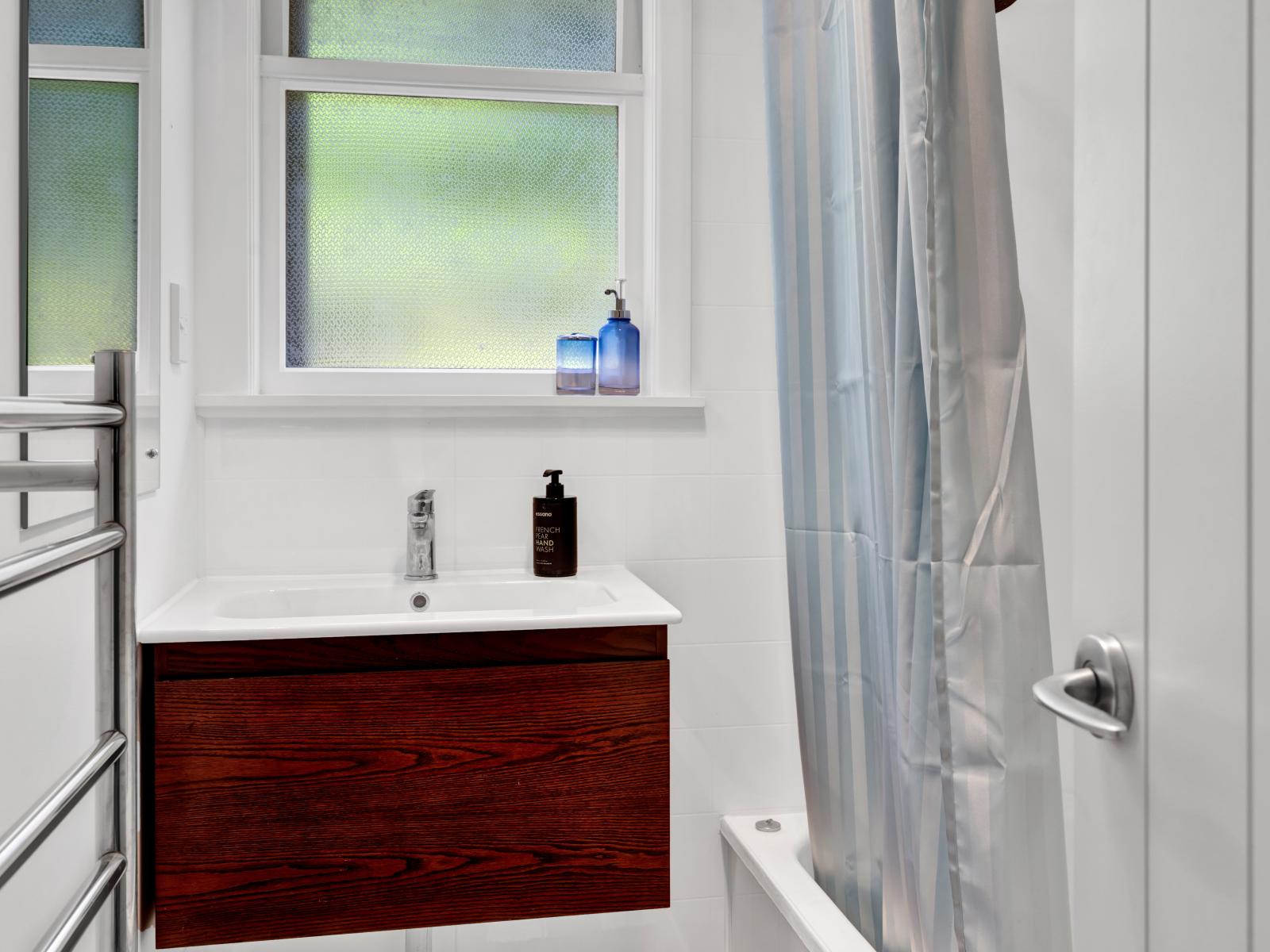 48A-B Whangamomona Road, Whangamomona