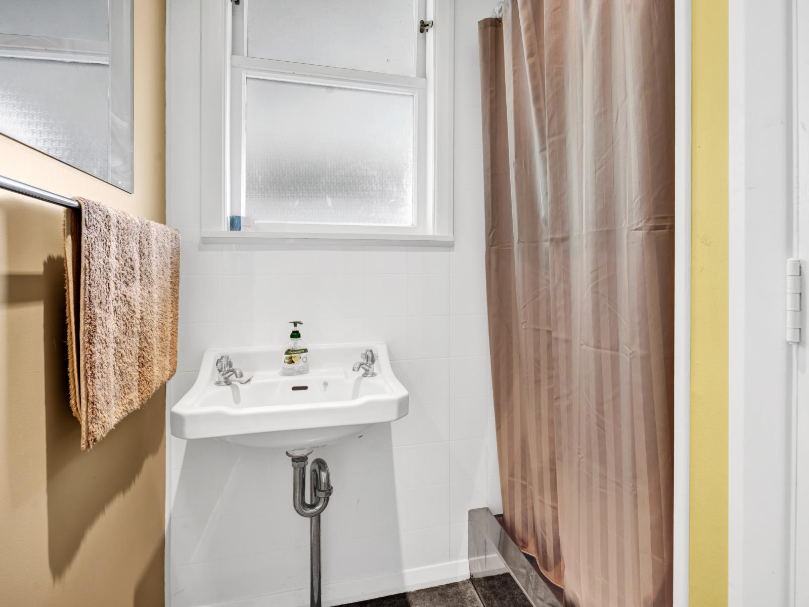 48A-B Whangamomona Road, Whangamomona