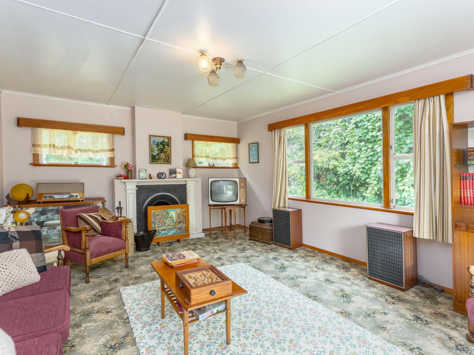 266 Wood Street, Woodside