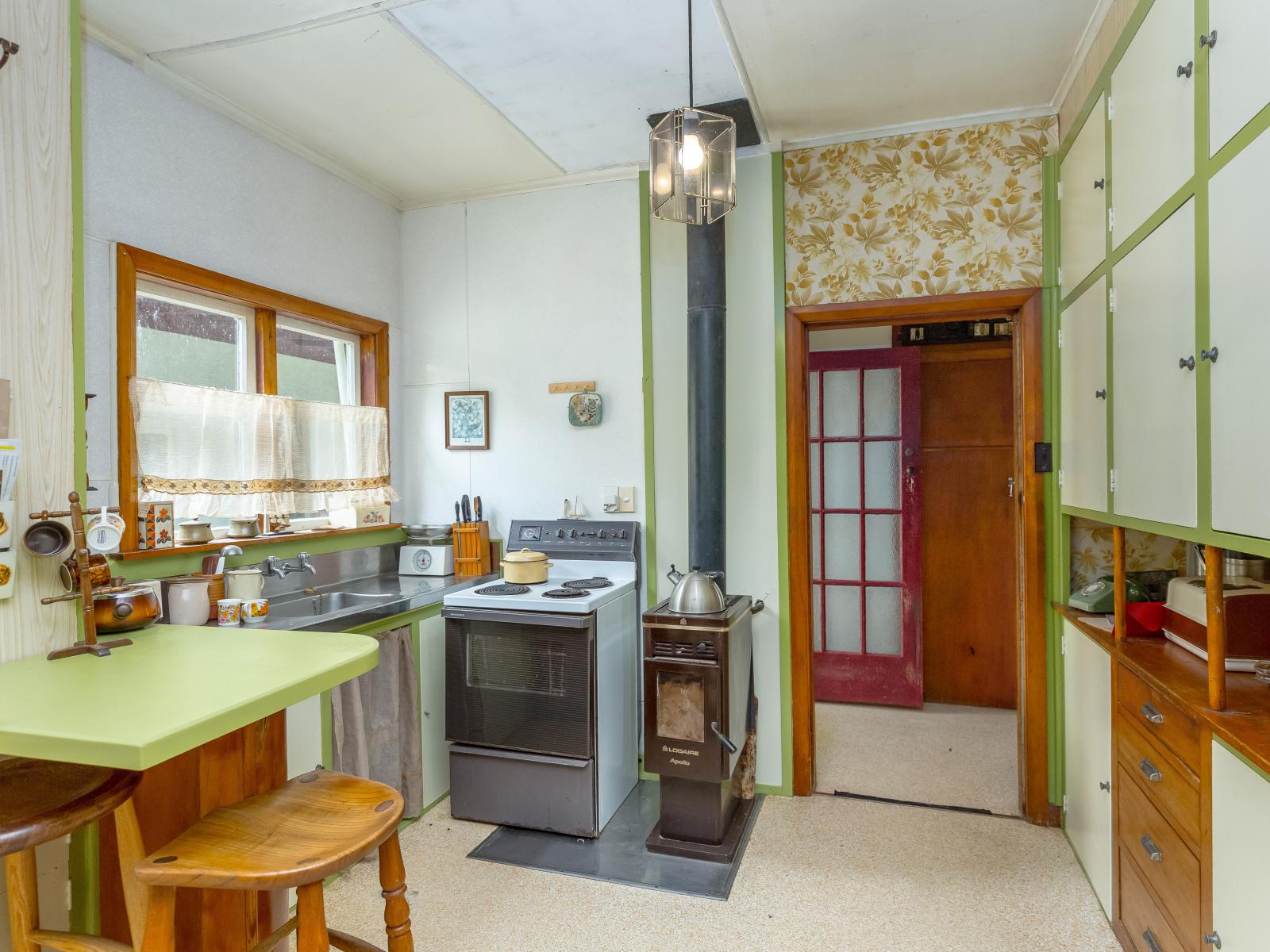 266 Wood Street, Woodside