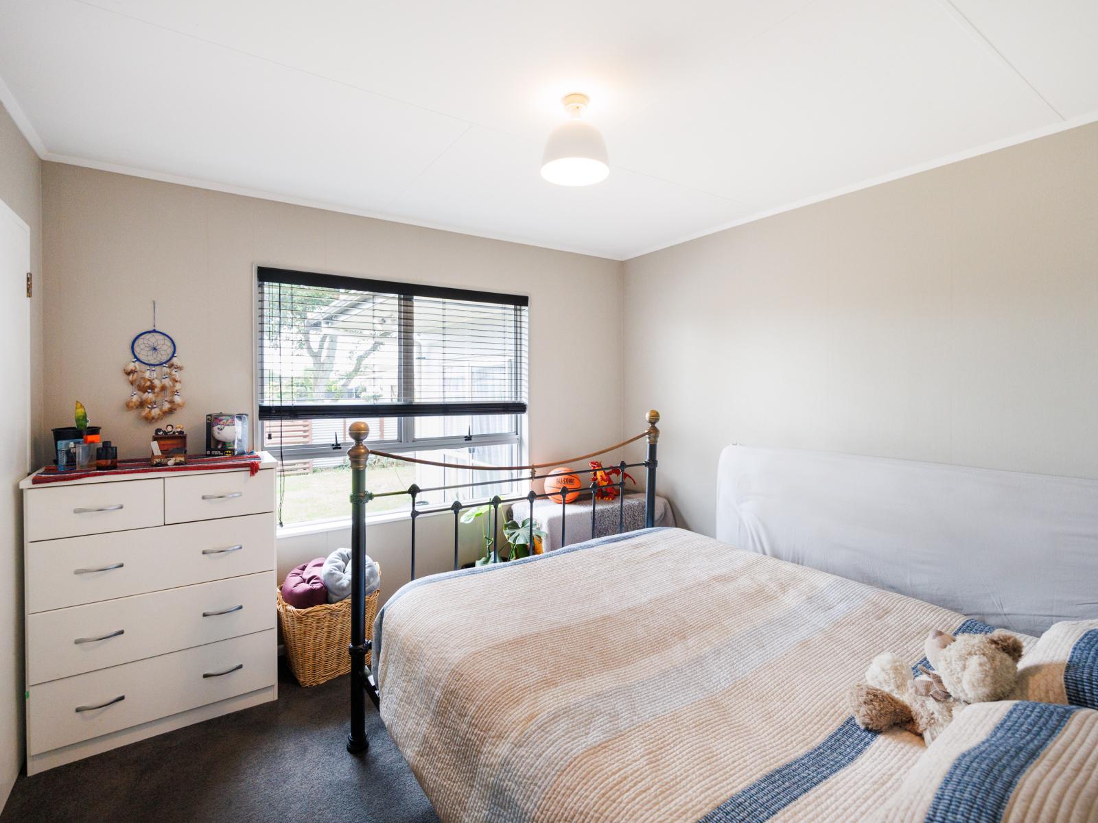 127 Apollo Parade, Milson