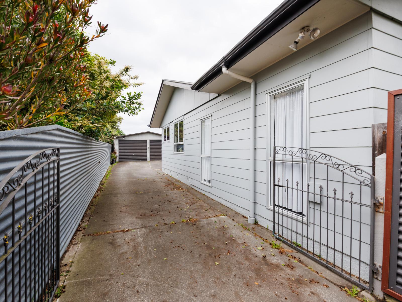 127 Apollo Parade, Milson