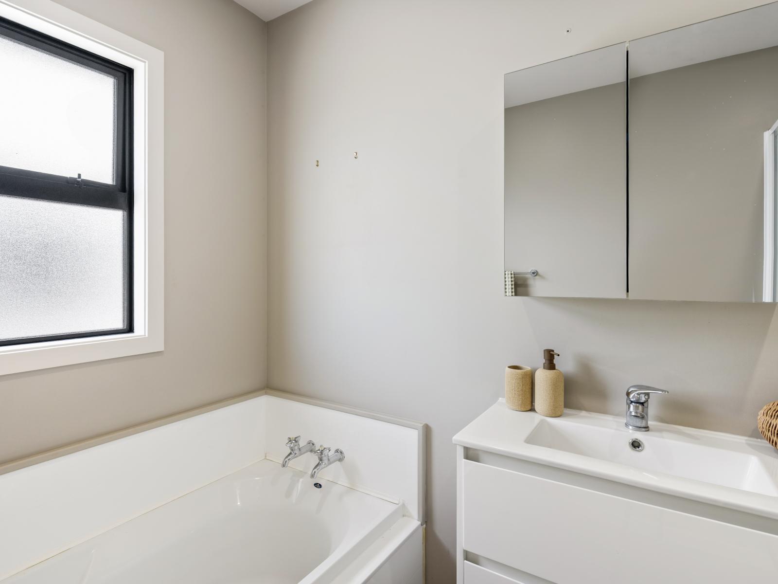 107 Coverdale Street, Onekawa