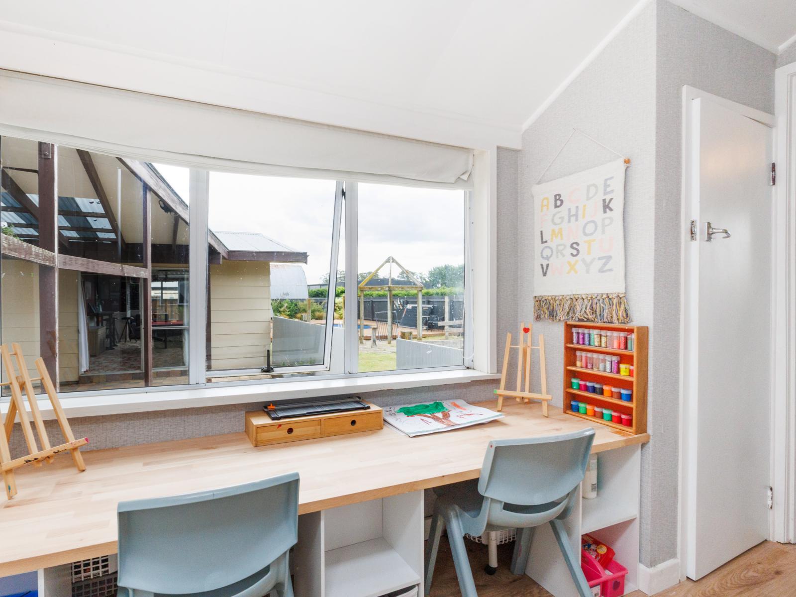 1435 Waughs Road, Aorangi