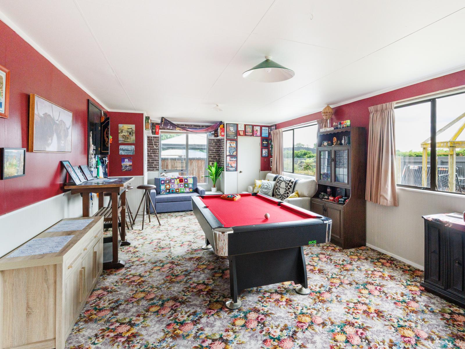 1435 Waughs Road, Aorangi