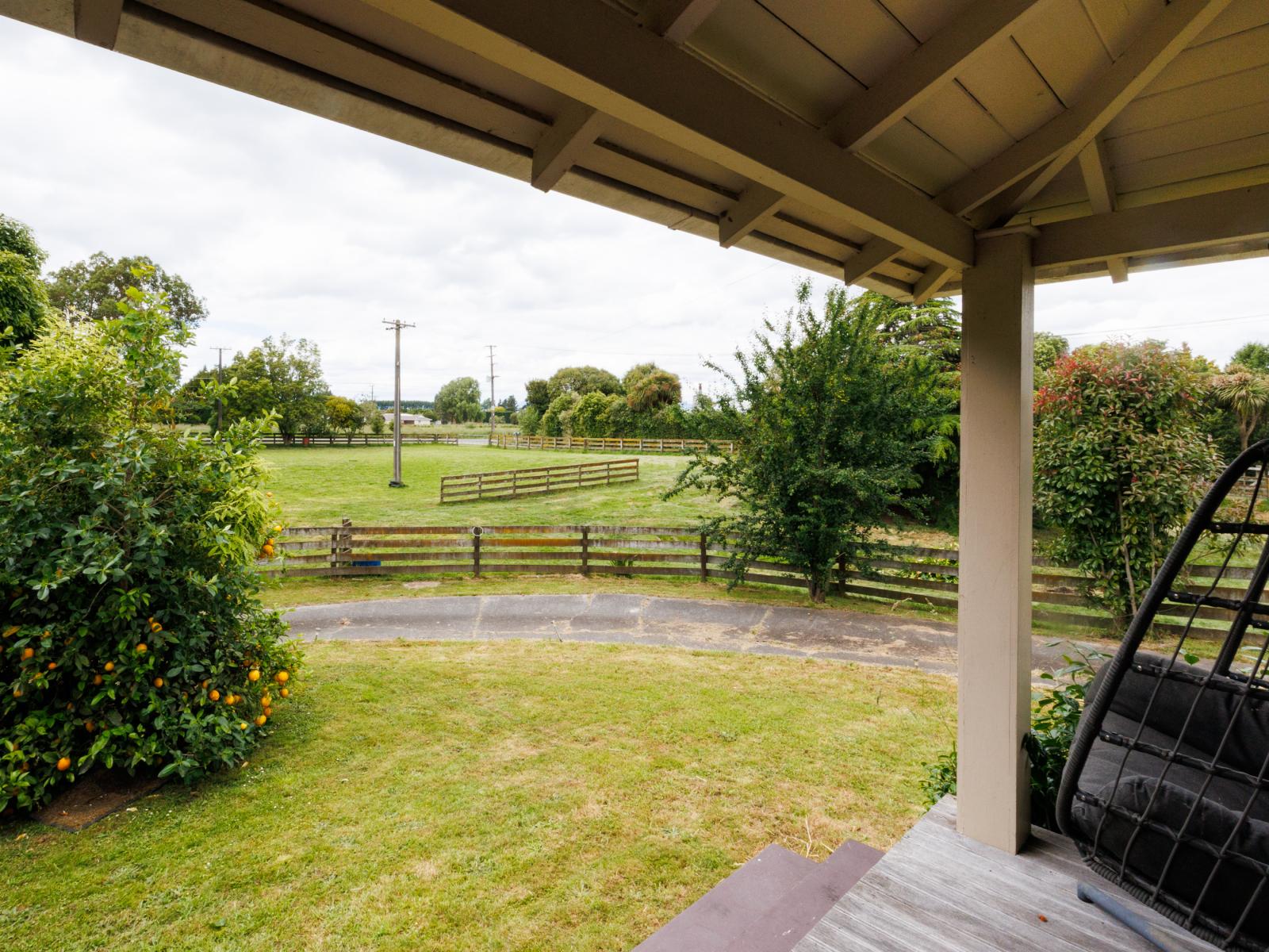 1435 Waughs Road, Aorangi
