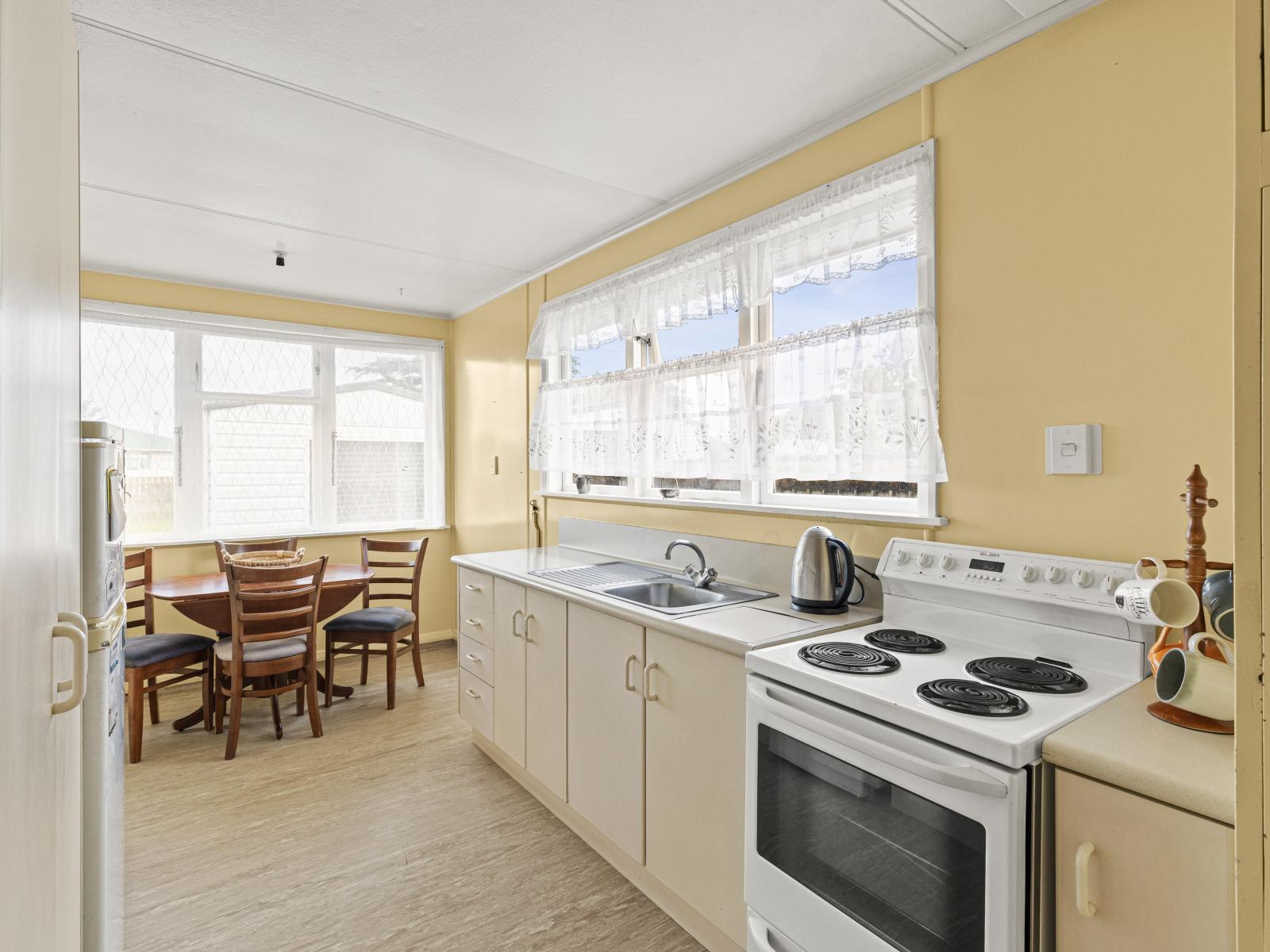 5 Ventura Grove, Bulls