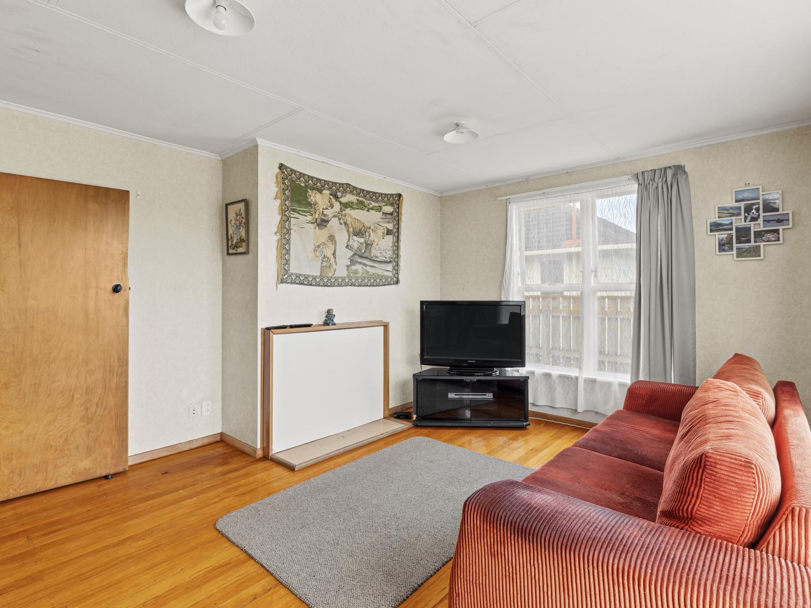 5 Ventura Grove, Bulls