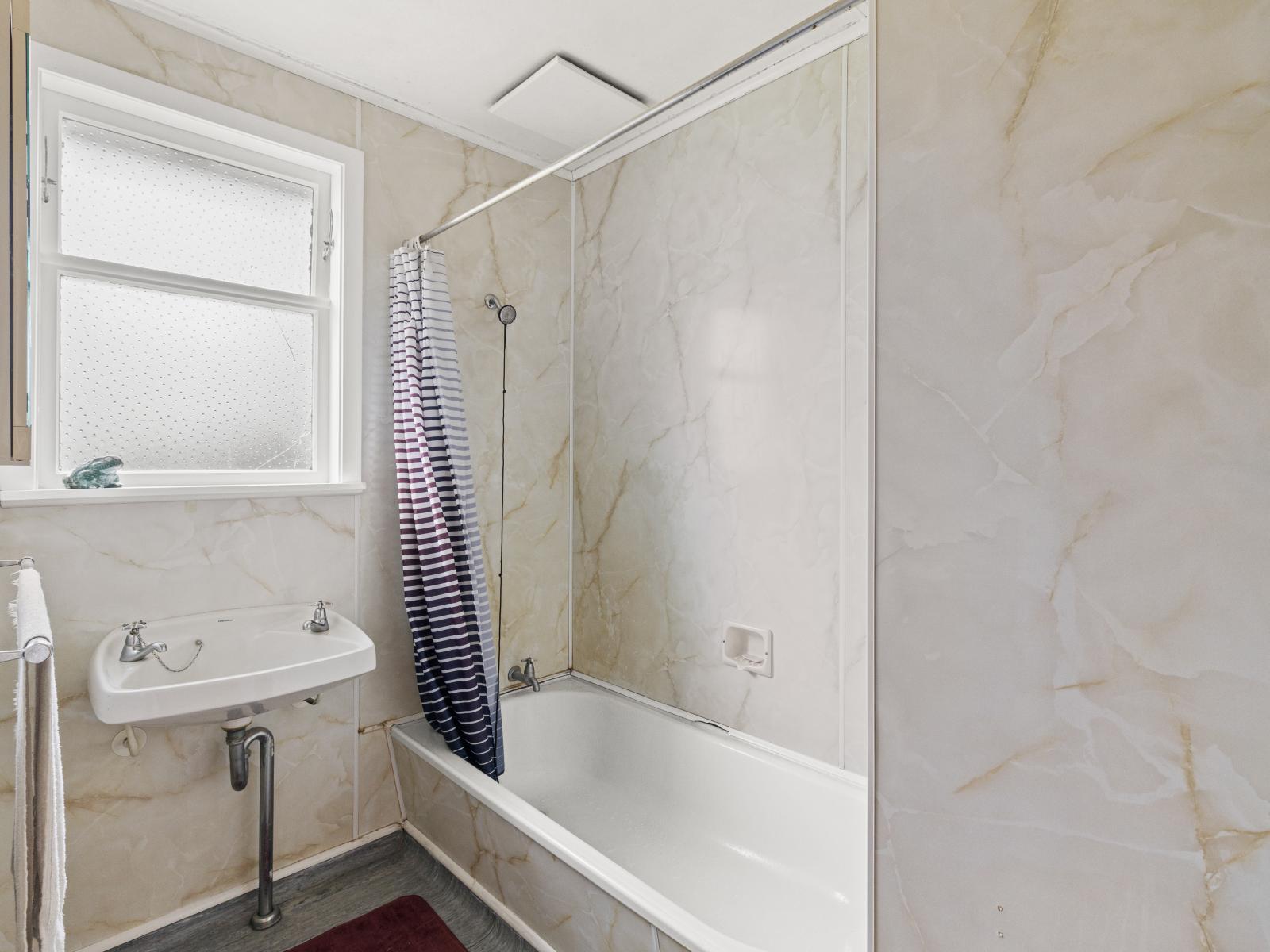 5 Ventura Grove, Bulls